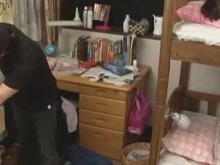 slaperig tiener Japans meisje fucked ruw entry-way gemaskerde mannen