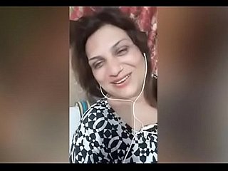Video llamada desde la India a la tía del novio Ilegal # 3