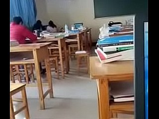 Fellation d'une chinoise kolye le cours